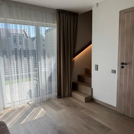 Kotedzas Su Dviem Miegamaisiais Apartman *